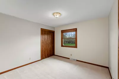 W153N9830  Neptune Dr, Germantown, WI 53022 - Photo 45
