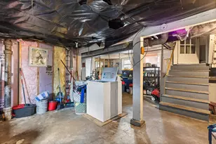 2402 S 20th St, Milwaukee, WI 53215 - Photo 25