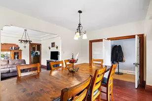 2402 S 20th St, Milwaukee, WI 53215 - Photo 7