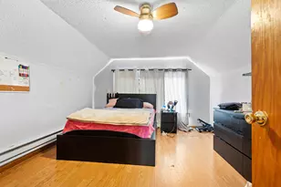 2402 S 20th St, Milwaukee, WI 53215 - Photo 15