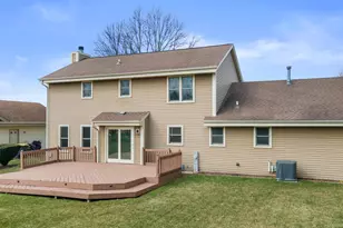 1905 Cliff Alex Ct, Waukesha, WI 53189 - Photo 39