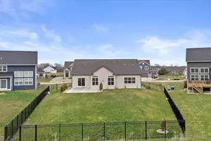 8971 Creekside Cir, Pleasant Prairie, WI 53158 - Photo 37