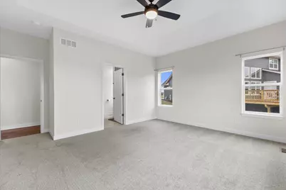 8971  Creekside Cir, Pleasant Prairie, WI 53158 - Photo 19