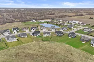 8971 Creekside Cir, Pleasant Prairie, WI 53158 - Photo 43