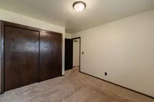 N97W15790 Burr Oak Rd, Germantown, WI 53022 - Photo 11