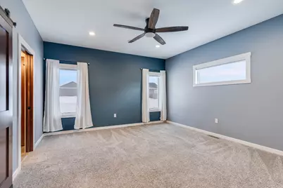 1506  Bridger Dr, Holmen, WI 54636 - Photo 9