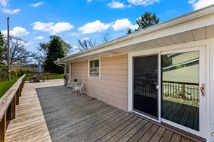 2033 Empire Dr, Waukesha, WI 53186 - Photo 31