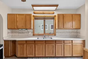 620 N 5th St, Manitowoc, WI 54220 - Photo 7