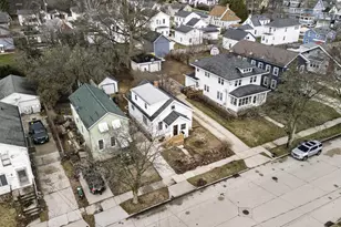 620 N 5th St, Manitowoc, WI 54220 - Photo 21