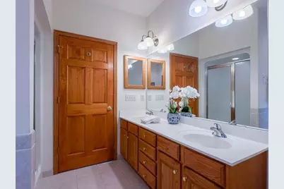 2436  Caribou Ln, Grafton, WI 53024 - Photo 11