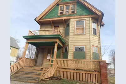 1406 W Clarke St #1408, Milwaukee, WI 53206 - Photo 1