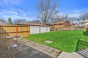 9714 W Arthur Ave, West Allis, WI 53227 - Photo 33