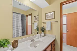 9714 W Arthur Ave, West Allis, WI 53227 - Photo 25