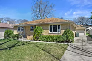 9714 W Arthur Ave, West Allis, WI 53227 - Photo 3