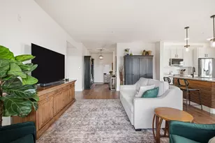 3930 S Lake Dr, Saint Francis, WI 53235 - Photo 17