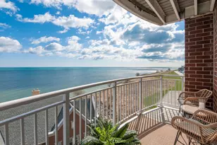 3930 S Lake Dr, Saint Francis, WI 53235 - Photo 1