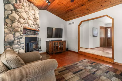 N70W23439  Prides Rd, Sussex, WI 53089 - Photo 9