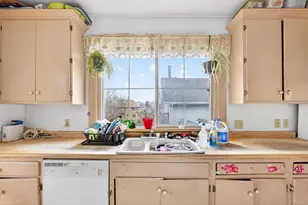 2330 N Palmer St, Milwaukee, WI 53212 - Photo 25