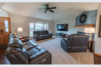 N172W20205  Woodland Trl, Jackson, WI 53037 - Photo 3