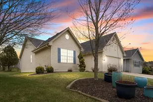 1572 Falcon Dr, Hartford, WI 53027 - Photo 1