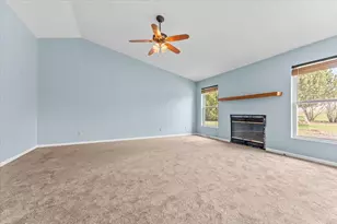 1572 Falcon Dr, Hartford, WI 53027 - Photo 3