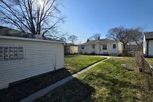 8127 W Glen Ave, Milwaukee, WI 53218 - Photo 5