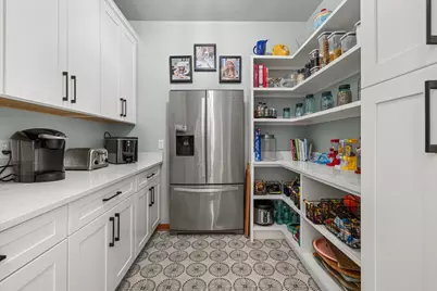 5740  Woodland Hills Dr, Racine, WI 53406 - Photo 19