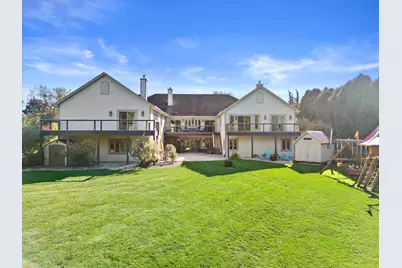 5740  Woodland Hills Dr, Racine, WI 53406 - Photo 89