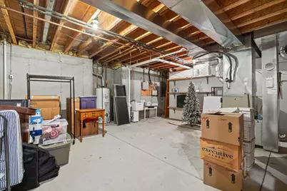 5740  Woodland Hills Dr, Racine, WI 53406 - Photo 87