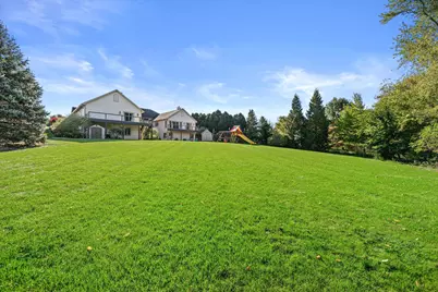5740  Woodland Hills Dr, Racine, WI 53406 - Photo 77
