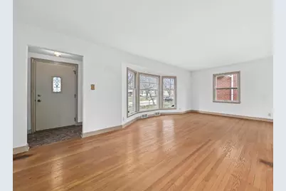 4332 N Sheffield Ave, Shorewood, WI 53211 - Photo 3