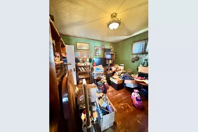 327 W Florence St, Cambria, WI 53923 - Photo 9