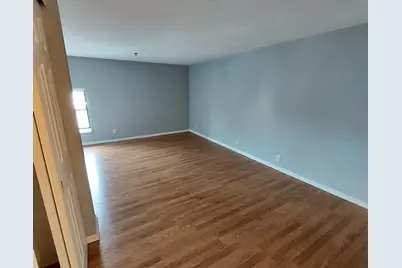 270 E Highland Ave #612, Milwaukee, WI 53202 - Photo 7