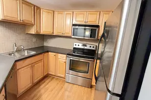 270 E Highland Ave, Milwaukee, WI 53202 - Photo 5