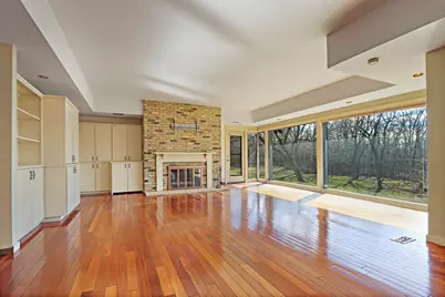 6147  Taylor Ave, Racine, WI 53403 - Photo 7