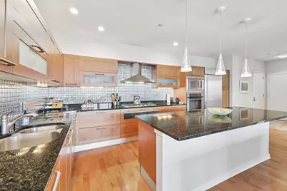 1522 N Prospect Ave #901, Milwaukee, WI 53202 - Photo 13