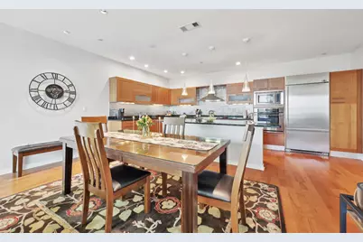 1522 N Prospect Ave #901, Milwaukee, WI 53202 - Photo 9