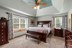 2947 S Gate Dr, Hartford, WI 53027 - Photo 7
