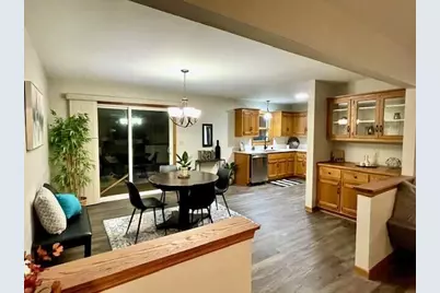 W168N10725  Juniper Dr, Germantown, WI 53022 - Photo 7