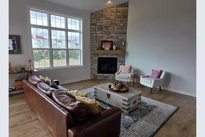 W239N3777  River Birch Ct, Pewaukee, WI 53072 - Photo 5