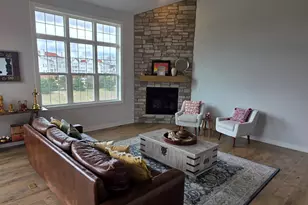 W239N3777 River Birch Ct, Pewaukee, WI 53072 - Photo 5