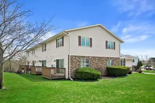 1605 Vogt Dr, West Bend, WI 53095 - Photo 7