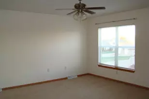 1441 E Buckwood Ct, Oak Creek, WI 53154 - Photo 21