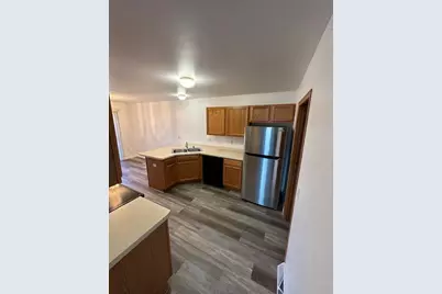 1441 E Buckwood Ct #1443, Oak Creek, WI 53154 - Photo 5
