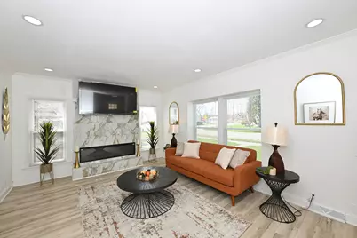 4208 N 19th Pl, Milwaukee, WI 53209 - Photo 3