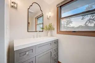 1532 N 124th St, Wauwatosa, WI 53226 - Photo 21