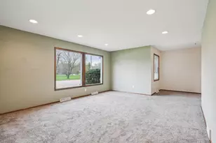 313 S University Dr, Waukesha, WI 53188 - Photo 7