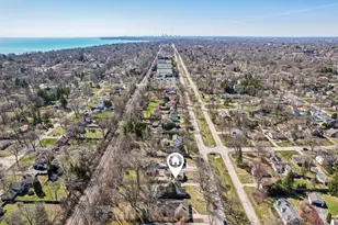 8112 N Santa Monica Blvd, Fox Point, WI 53217 - Photo 37