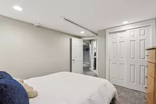 8112 N Santa Monica Blvd, Fox Point, WI 53217 - Photo 19