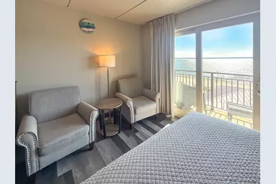 300  Wrigley Dr #418, Lake Geneva, WI 53147 - Photo 3